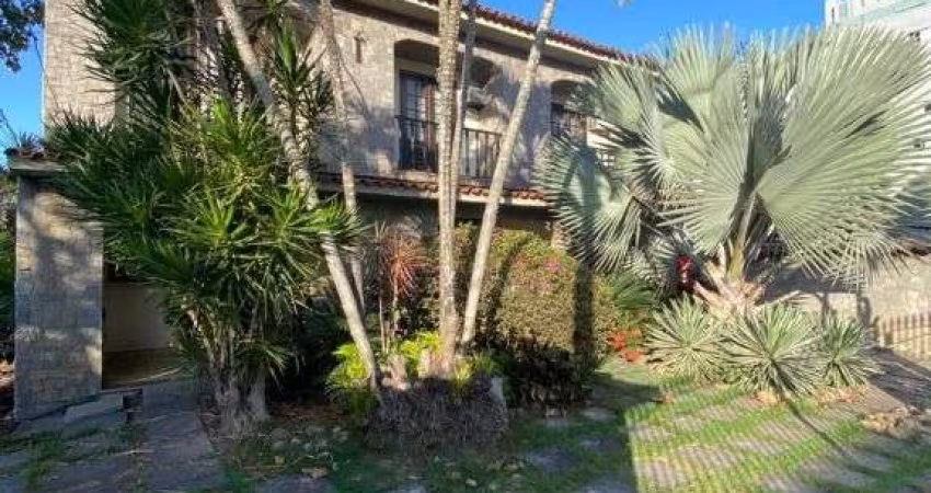 Casa com 5 dormitórios à venda, 360 m² por R$ 3.500.000,00 - Cavaleiros - Macaé/RJ