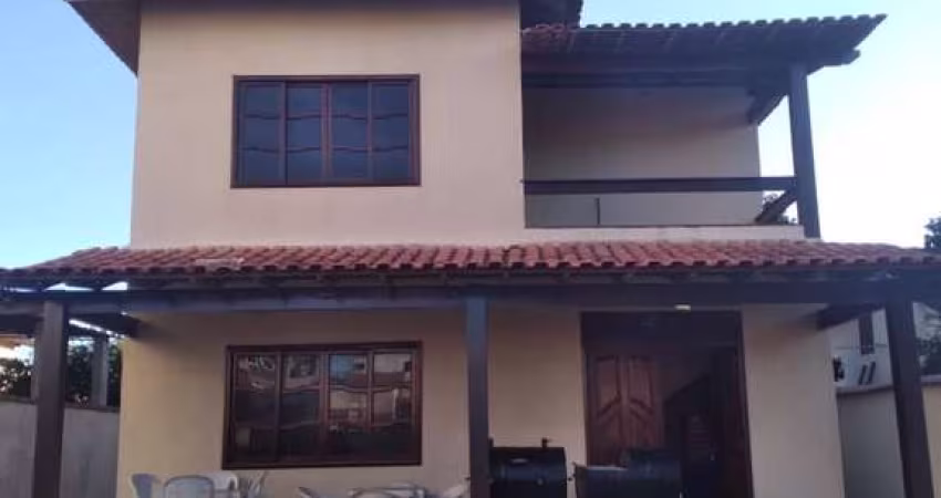 Casa com 3 dormitórios à venda, 180 m² por R$ 620.000,00 - Jardim Mariléa - Rio das Ostras/RJ