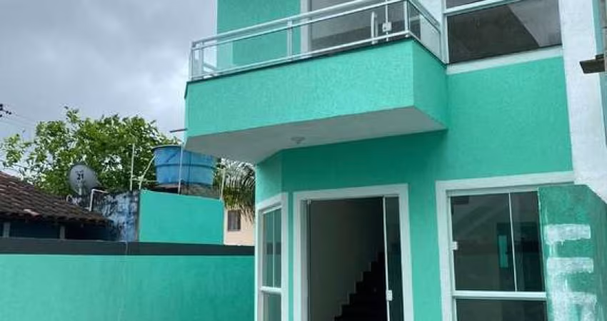 Casa com 2 dormitórios à venda, 100 m² por R$ 290.000,00 - Extensão Serramar - Rio das Ostras/RJ
