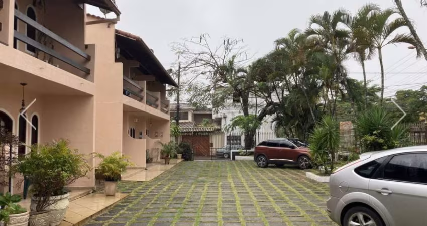 Casa com 3 dormitórios à venda, 112 m² por R$ 380.000,00 - Novo Rio Das Ostras - Rio das Ostras/RJ