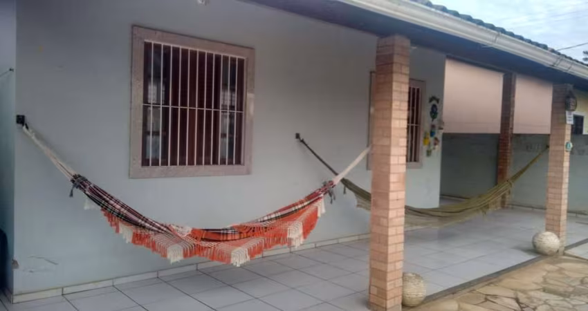 Casa com 3 Quartos e Área Gourmet à Venda – 110m² | Jardim Bela Vista, Rio das Ostras – R$ 700.000