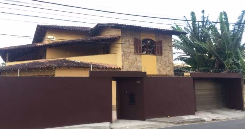 Casa à venda, 349 m² por R$ 900.000,00 - Granja dos Cavaleiros - Macaé/RJ