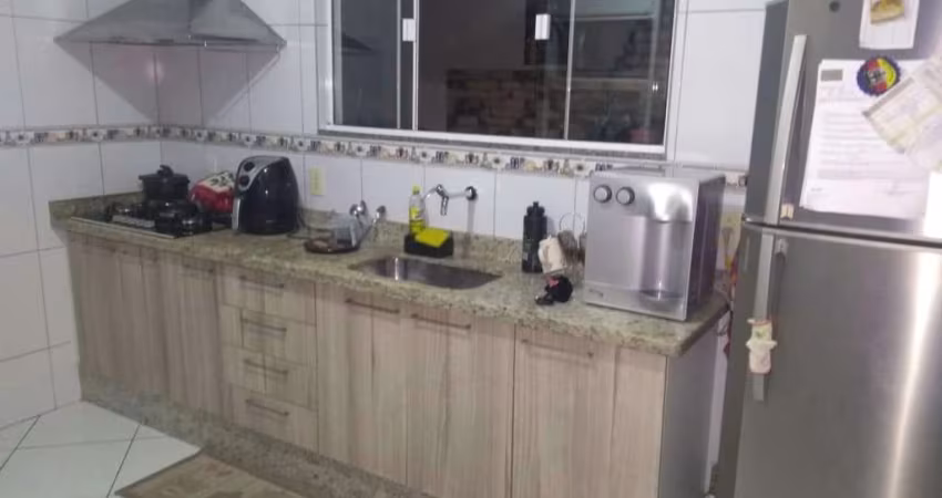 Casa com 2 dormitórios à venda por R$ 420.000,00 - Jardim Mariléa - Rio das Ostras/RJ