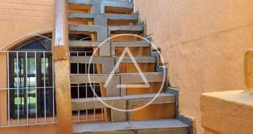 Atlântica imoveis tem excelente Casa à venda, por R$ 650.000.00- Centro - Rio das Ostras/RJ