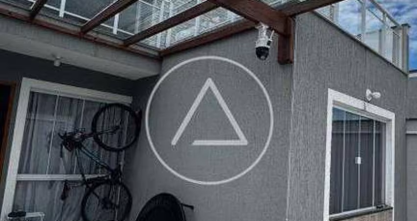 Casa com 2 dormitórios à venda, 79 m² por R$ 450.000,00 - Village Rio das Ostras - Rio das Ostras/RJ