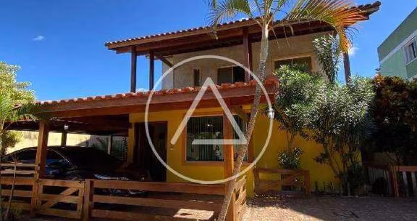 Casa ampla com 4 suítes por R$700.000 em Terra Firme - Rio das Ostras