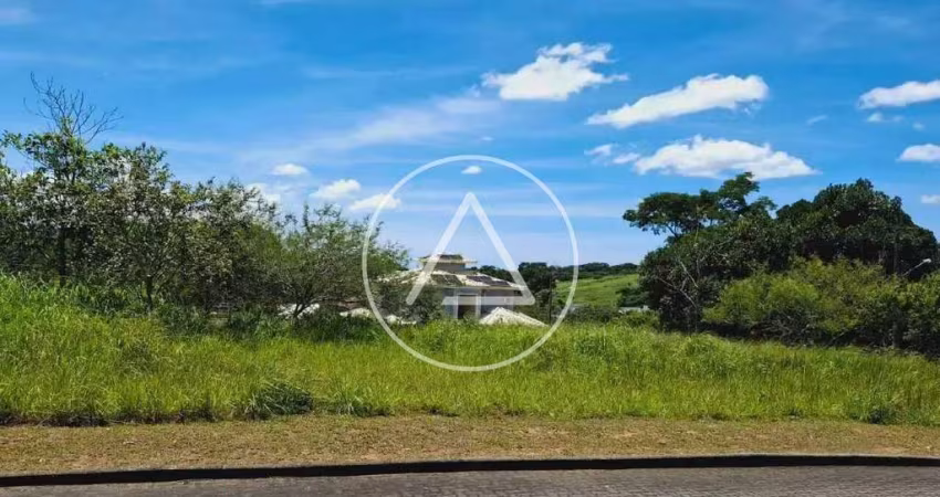 Maravilhoso terreno com 1.330m² no condomiínio Residencial Laranjeiras