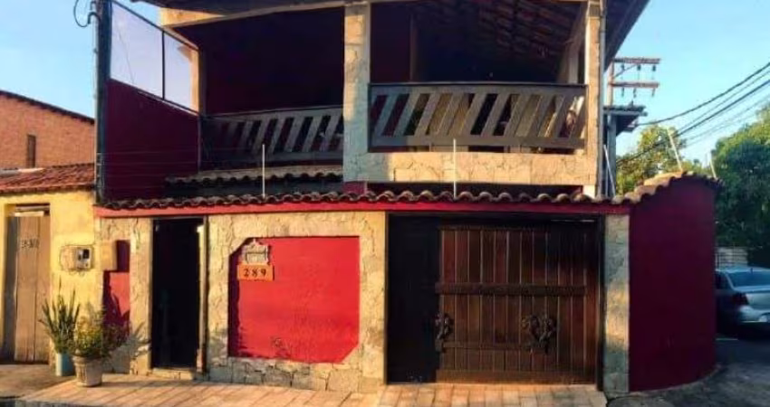 Casa com 3 quartos por R$ 315.000 à venda no Parque Aeroporto - Macaé/RJ