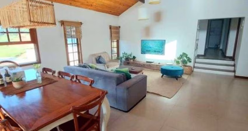 Casa com 5 dormitórios à venda, 266 m² por R$ 1.500.000,00 - Vale dos Cristais - Macaé/RJ
