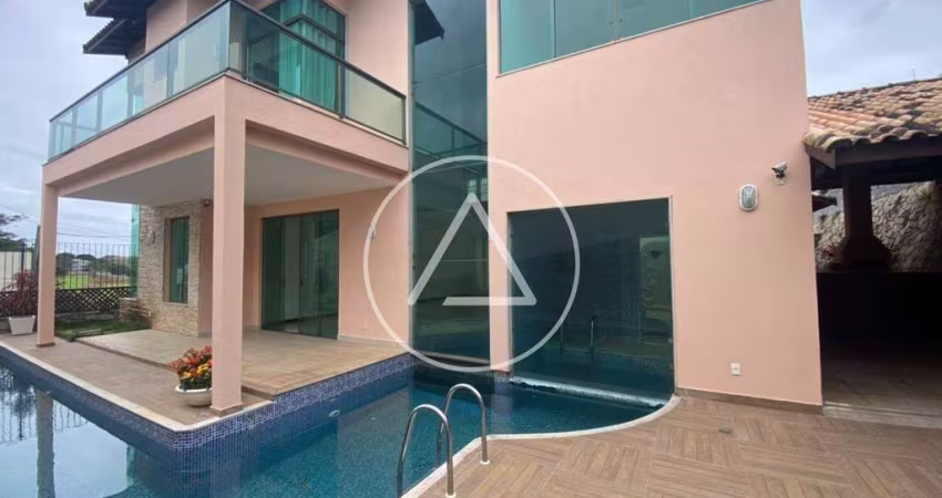 Excelente Casa no condomínio Green land para locação - Macaé