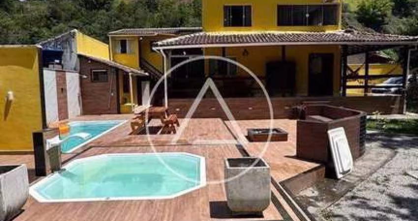 Atlântica imóveis tem excelente casa para veda, por R$ 900.000,00 /mês
