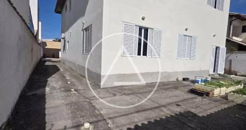 Casa à venda, 5 quartos, 4 suítes, 2 vagas, Extensão do Bosque - Rio das Ostras/RJ