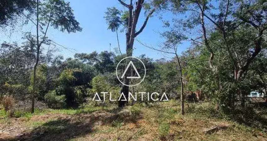Atlântica imóveis tem excelente terreno no vale encantado, macaé/rj.