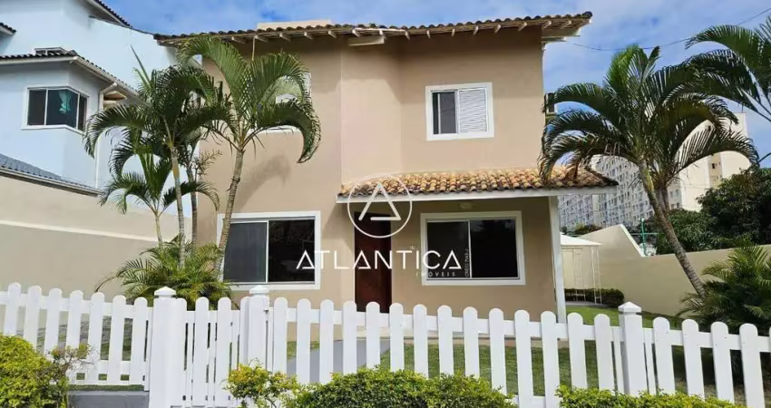 Atlântica imóveis tem excelente casa para locação em condomínio no bairro da glória, macaé/rj por r$ 6.000,00.
