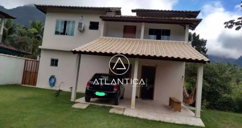 Atlântica imóveis tem excelente casa duplex à venda em glicério, macaé/rj por r$ 350.000,00
