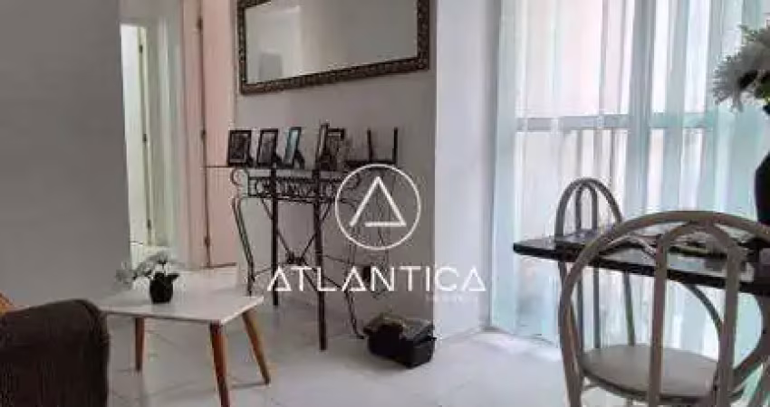 Atlântica imóveis tem excelente apartamento mobiliado no brisa do vale, na ajuda de cima, macaé/rj por r$ 115.000,00.