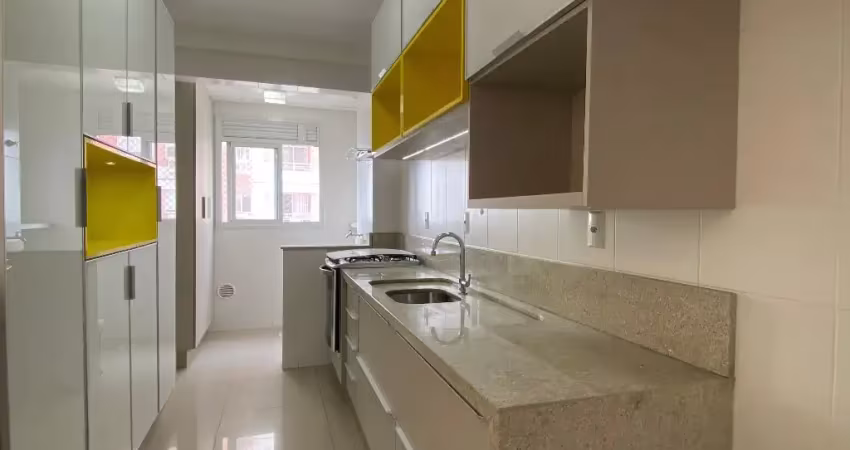Apartamento de 3 dormitórios em condomínio clube em barreiros