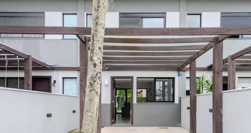 Casa em condomínio fechado com 3 quartos para alugar na Servidão Nova Esperança, 345, Campeche, Florianópolis