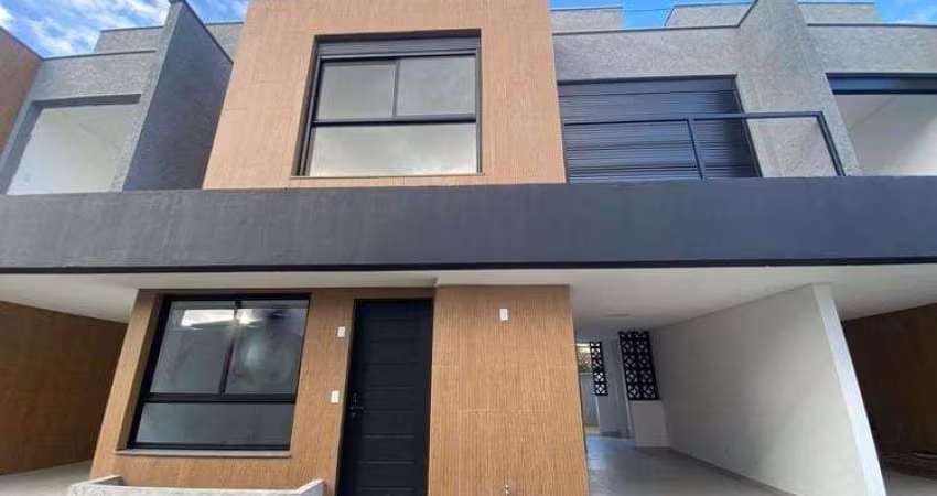 Casa com 3 quartos para alugar na Rua Grumixama, 127, Campeche, Florianópolis