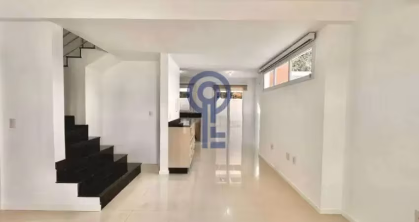 Casa em condomínio fechado com 3 quartos para alugar na Rua Grumixama, 215, Campeche, Florianópolis