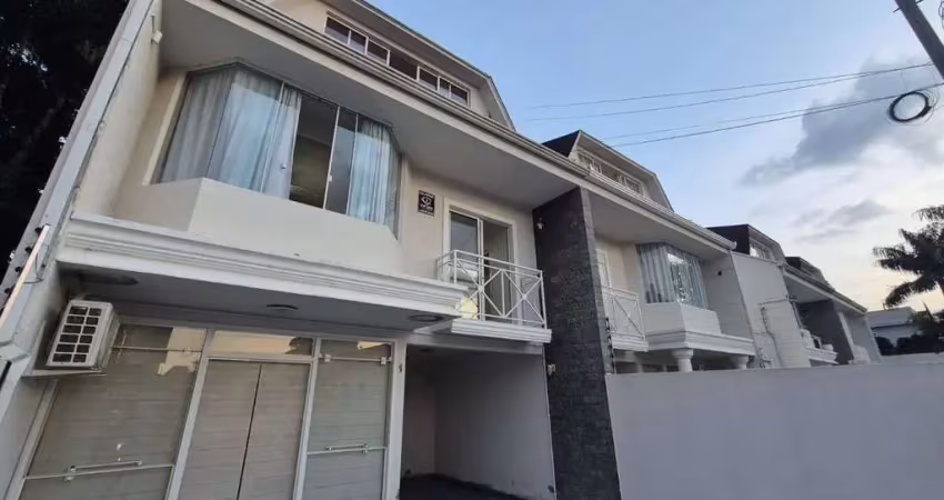 Sobrado com 3 dormitórios, 1 suíte, 160,51 m², à venda por r$ 1.100.000 - boqueirão, curitiba (pr)