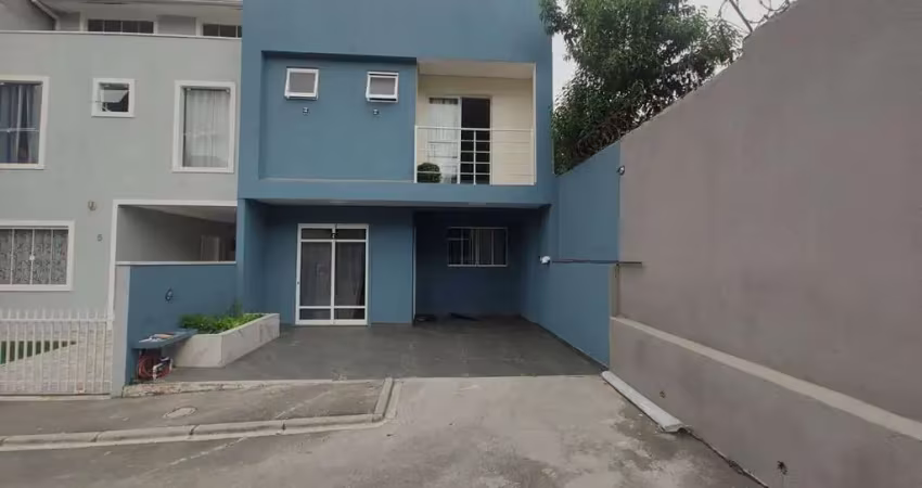 Sobrado super bem localizado em santa felicidade - acabamento de alto padrão - (r$ 600.000)  aceita permuta de apartamento, e carro no negócio.