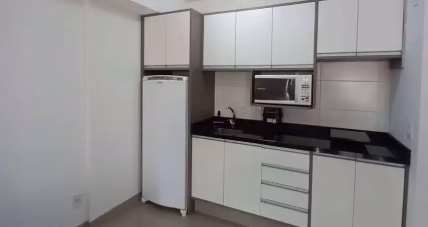 Studio com 1 dormitório, 1 suíte, 34 m², aluguel de r$ 2.050 + taxas - centro, curitiba (pr)
