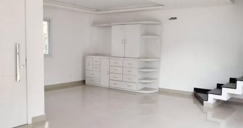 Sobrado 3 dorms (1 suíte), 168m², aluguel de r$5.500 + taxas – residencial insolaratta, campo comprido, pr