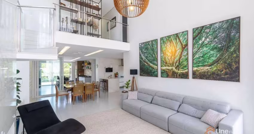 Casa alto padrão em condomínio fechado em campo largo