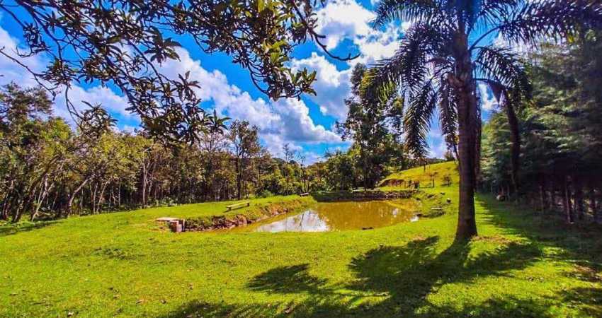 Chácara divisa com a barragem do Rio verde