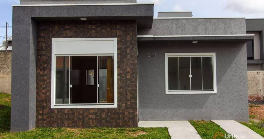 Casa nova com 3 quartos, em Condomínio Fechado