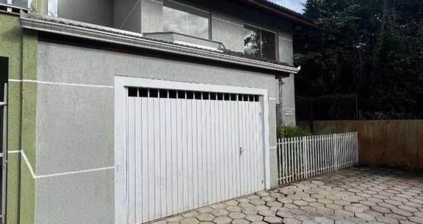 Sonho ao alcance! Sobrado no Ouro Verde por menos de R$ 400 mil