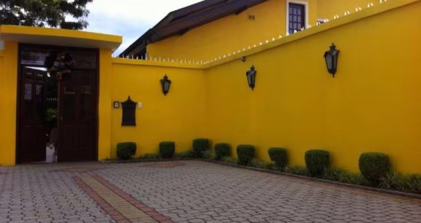 Casa com 6 quartos à venda no Jardim das Américas, Curitiba 