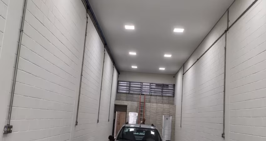 Aluga-se Galpão 170m2 no Bonsucesso
