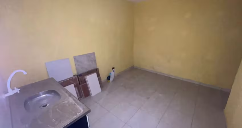Casa com 1 quarto para alugar na Estrada do Elenco, 12, Taboão, Guarulhos