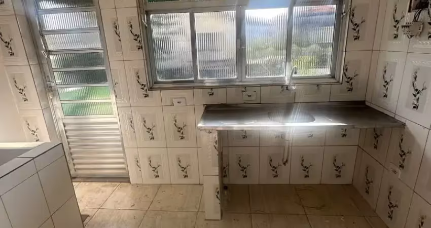 Aluga-se casa independente de 2 dormitórios na vila barros em guarulhos - trav otávio braga