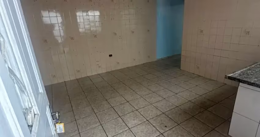 Aluga-se casa de 3 cômodos na vila barros em guarulhos - trav otávio braga