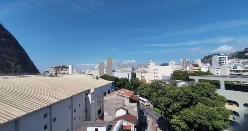 Rua Almirante Cochrane - Apartamento 3 quartos sendo 1 suíte - vaga - Praça Saens Pena - Tijuca Código 20619