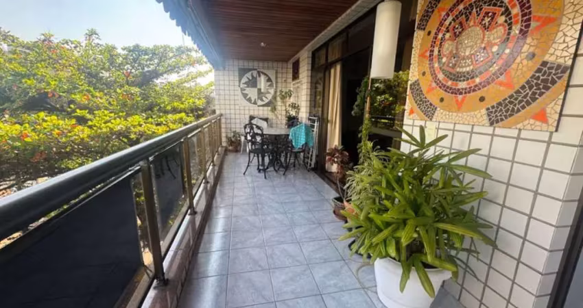 Apartamento a venda na tijuca, próximo a praça saens pena, rua desembargador isidro, josé higino. varandão, sol da manhã, salão amplo, 3 quartos, sendo 1 suite, cozinha, ampla, toda planejada, banheir