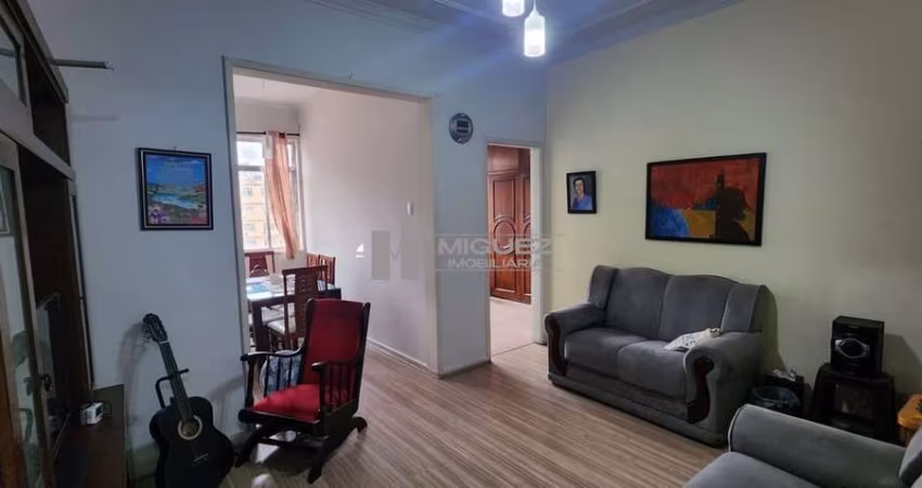 Apartamento dois quartos - Excelente localização Tijuca - A venda - Proximo ao metrô Saens Pena