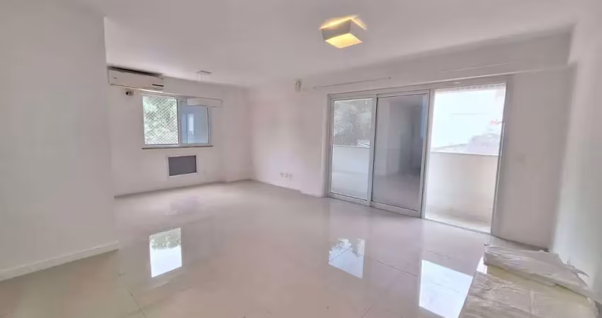 Apartamento á venda, tijuca, varanda, 2 quartos com suíte e vaga! rua bom pastor - praça saens pena