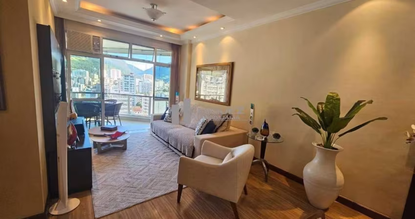 Espetacular Apartamento (Alto Luxo) a venda na Rua Carlos Vasconcellos, área nobre da Tijuca: salão em 2 ambientes, 3 quartos amplos sendo 1 suíte, banheiro social, cozinha ampla, área de serviço, dep