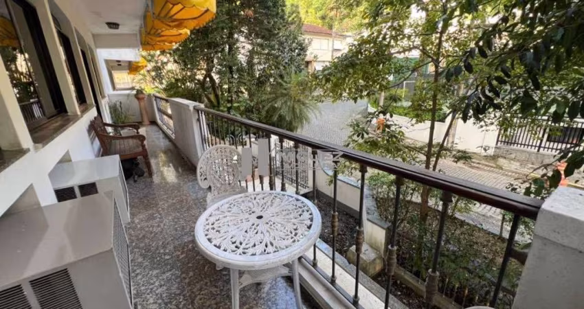 LINDO APARTAMENTO À VENDA COM 5 QUARTOS,  3 SUITES E 3 VAGAS- RUA PROF HELION POVOA - TIJUCA