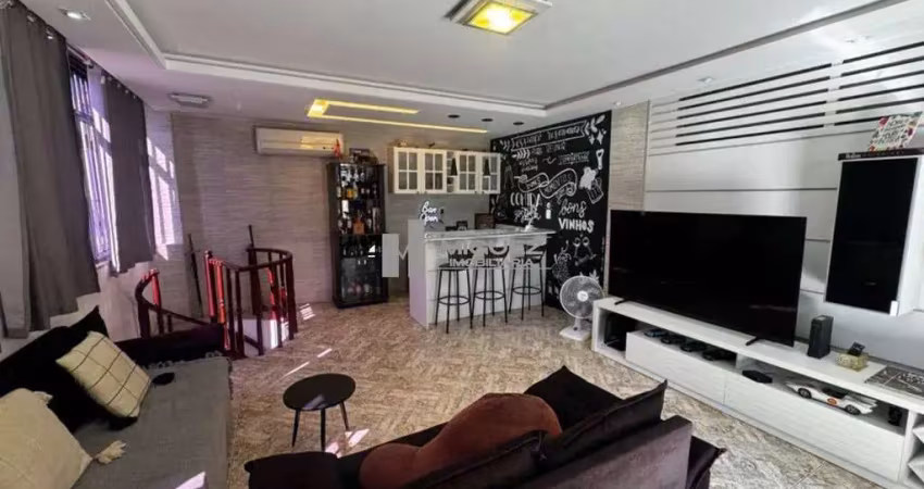 A venda cobertura duplex largo da segunda-feira tijuca são 3 quartos, suíte e vaga de garagem! rua delgado de carvalho!