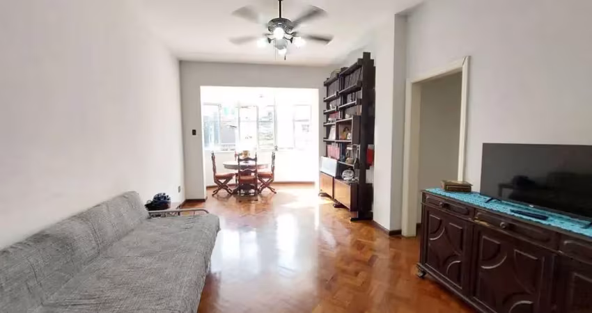 Apartamento a venda com excelente planta na rua humaitá, 3 quartos com dependências completa
