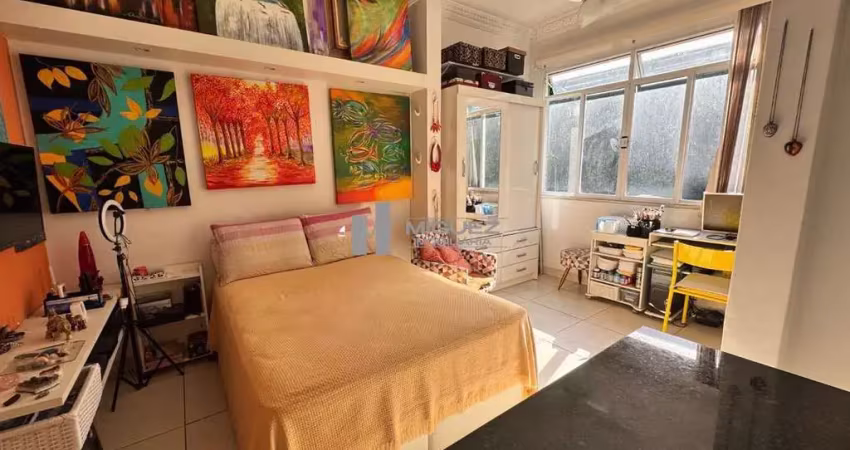 APARTAMENTO TIPO ESTÚDIO TODO MODERNIZADO PRÓXIMO A PRAÇA SÃENS PENA