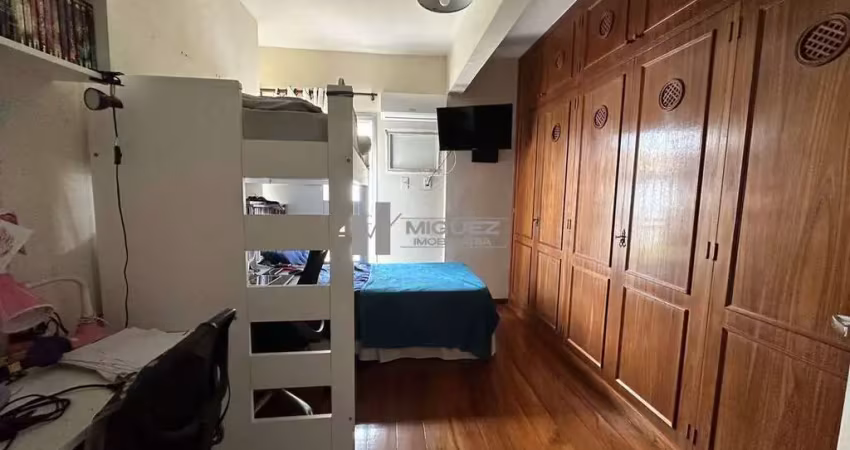 Vendo lindo apartamento de varanda, 2 quarto na rua japeri.