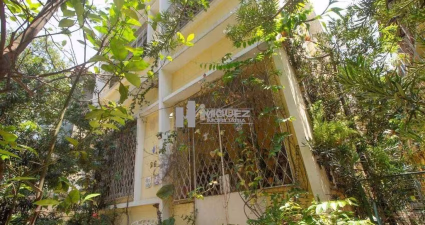 Casa a venda com 4 quartos em rua bucólica junto a praça Afonso Pena- Avenida Heitor Beltrão - Tijuca - Cód MZ17934
