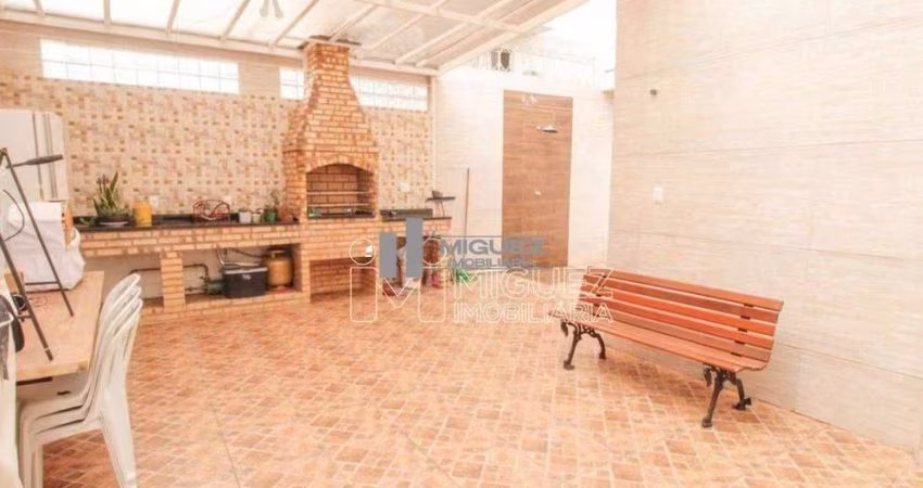 Casa a Venda com 2 quartos na Rua Marechal Bittencourt, Riachuelo - Rio de Janeiro.