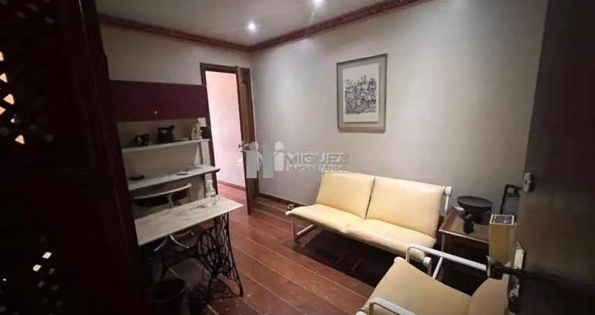 Duas salas Comerciais juntas! À venda na Praça Saens Pena Tijuca- com 60m² e vagas! OPORTUNIDADE!